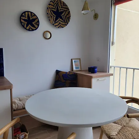 Cocoon Apartment, Apartamento